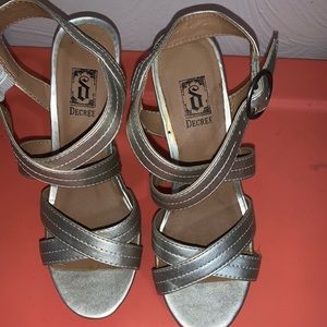 Decree size 8 wedges